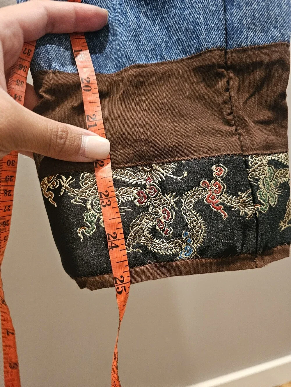 Vintage Low Rise GAP Relaxed Blue Denim Jeans with Brown Embroidered Cuffs